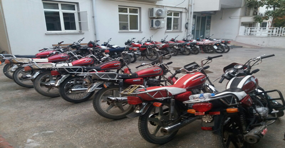 Şanlıurfa'da 43 Çalıntı Motosiklet Ele Geçirildi