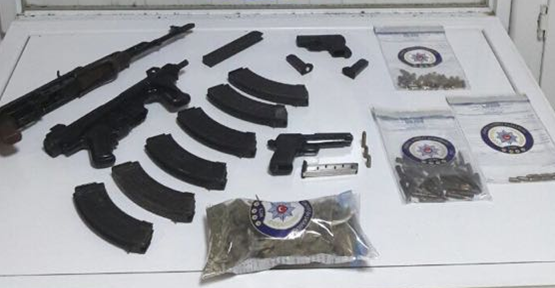 Urfa'da çok sayıda silah ve uyuşturucu ele geçirildi