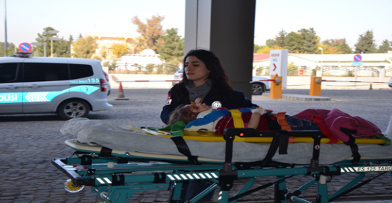 Urfa'da iki araç kafa kafaya çarpıştı, 5 yaralı