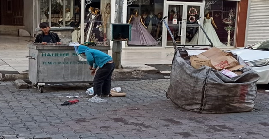 Çöp Toplayan Çocukların Yağmurla Sınavı