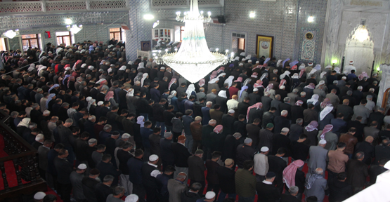 Diyanet İşleri Başkanı Erbaş: Bayram namazı camilerde kılınacak