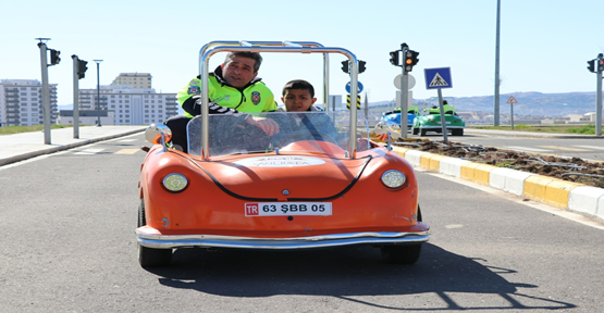 Şanlıurfa Büyükşehir’den Çocuklara Güvenli Trafik Eğitimi