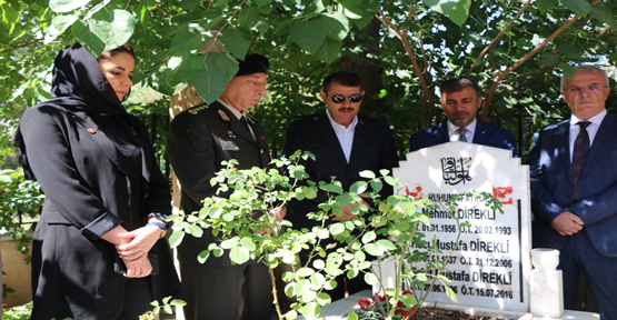 Şanlıurfa'da 15 Temmuz şehidi mezarı başında anıldı!