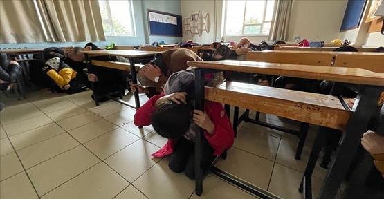 Deprem bölgesindeki okullarda devam zorunluğu aranmayacak