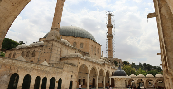 Büyükşehir’den Dergah Camisi Minaresinde Onarım Çalışması
