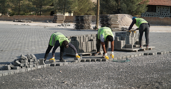 Haliliye’de Kilitli Beton Parke Çalışmaları Sürüyor