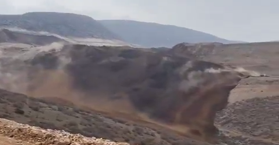 Erzincan’da madende toprak kayması