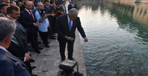 Başbakan Balıklıgöl'ü Ziyaret Etti