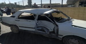 ŞUTİM' de Otomobil İle Ticari Araç Çarpıştı, 8 Yaralı