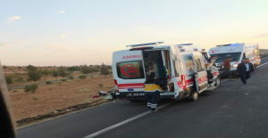 Urfa'da yine aynı yolda yine kaza, 3 yaralı