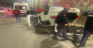 Şanlıurfa'da iki otomobil çarpıştı, 2 yaralı