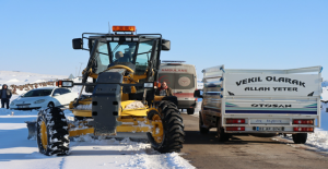 Büyükşehir, Kırsalda Kar Nedeniyle Kapanan Yolları Ulaşıma Açtı