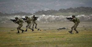 Şanlıurfa sınırında taciz ateşi açan teröristler etkisiz hale getirildi